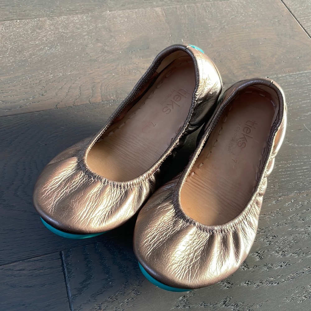 Tieks by Gavrieli, size 7, metallic bronze ballet flats